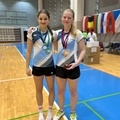 Anja Blazina zlata in Ariana Korent srebrna na mednarodnem turnirju Yonex Open Medvode U17