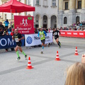 Badmintonci tečejo častni krog - Ljubljanski maraton 2015